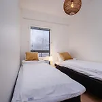 Compact 2bdr With Private Sauna *